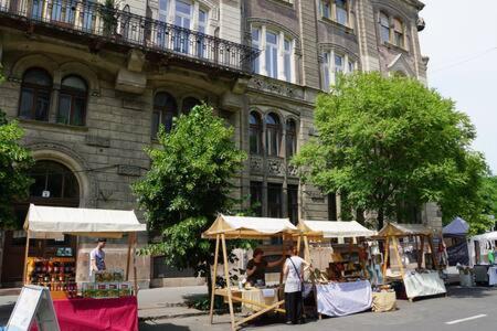 Apartamento Charming Flat In The Center Budapest Exterior foto
