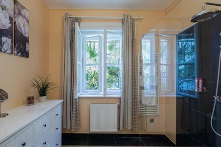 Apartamento Charming Flat In The Center Budapest Exterior foto
